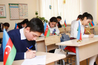 Məktəblilərdə onurğa problemləri