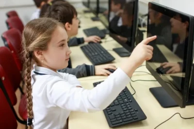Məktəblərdə kompüterlərin sayı ARTIB