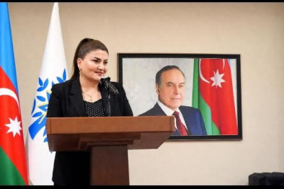 Məktəbdə sanitar qovşağı dağıtdığı deyilən direktordan CAVAB