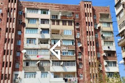 Gəncədə bina əyilir, fasad örtüyü qopub tökülür – ŞİKAYƏT