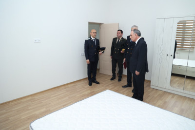 Gəncədə prokurorluq əməkdaşları üçün nəzərdə tutulan xidməti mənzillər istifadəyə verildi